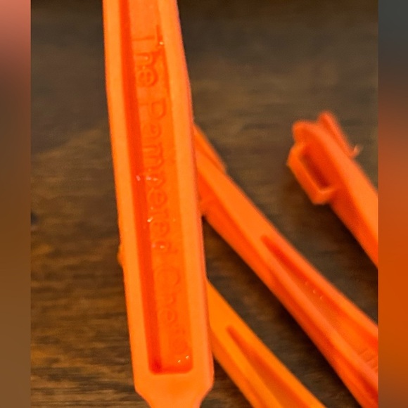 Pampered Chef 5 #1260 Orange Peelers #1072 Serrated Peeler #2339 Mini Spoon Tong - Picture 7 of 7